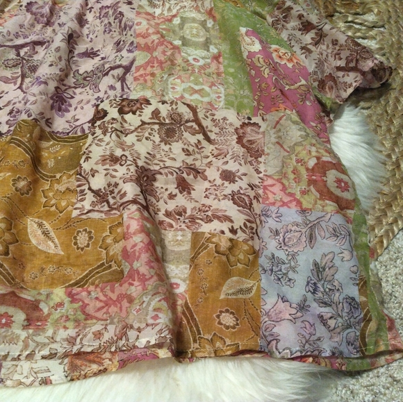 Johnny Was Bertha Floral Patchwork V-Neck Blouse Size XL - Picture 2 of 8